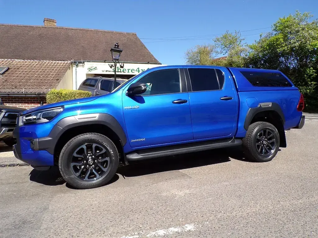 Usado Toyota HiLux 2024 Azul Pickup