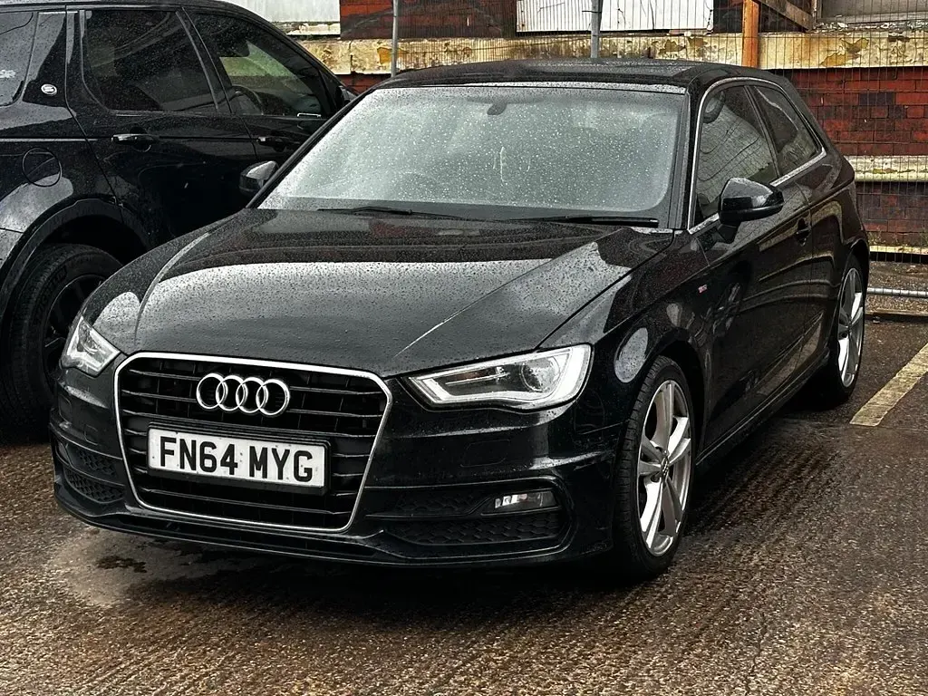 Używany Audi A3 S-Line 150 KM (110 kW) 2015 Czarny Hatchback