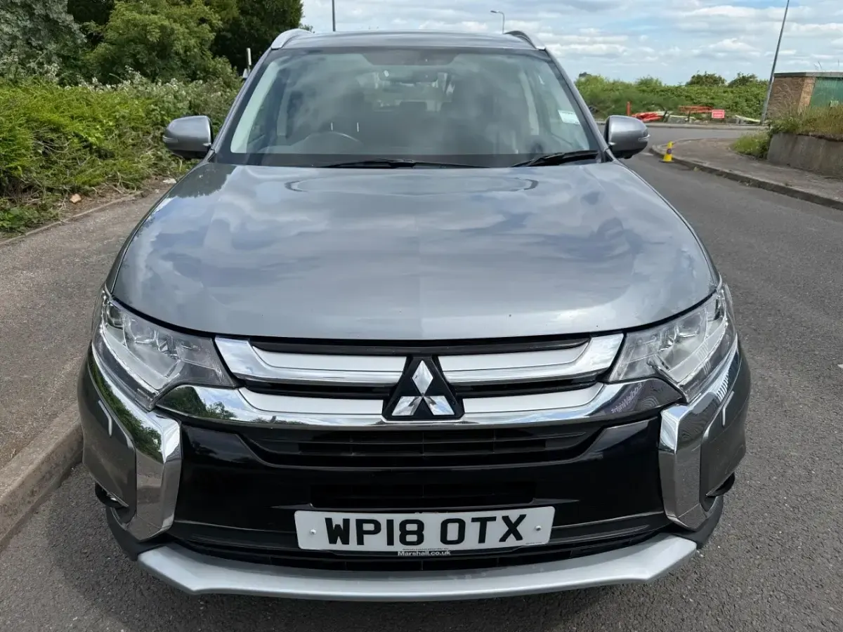 Used Mitsubishi Outlander 147 HP (108 kW) 2018 Grey SUV