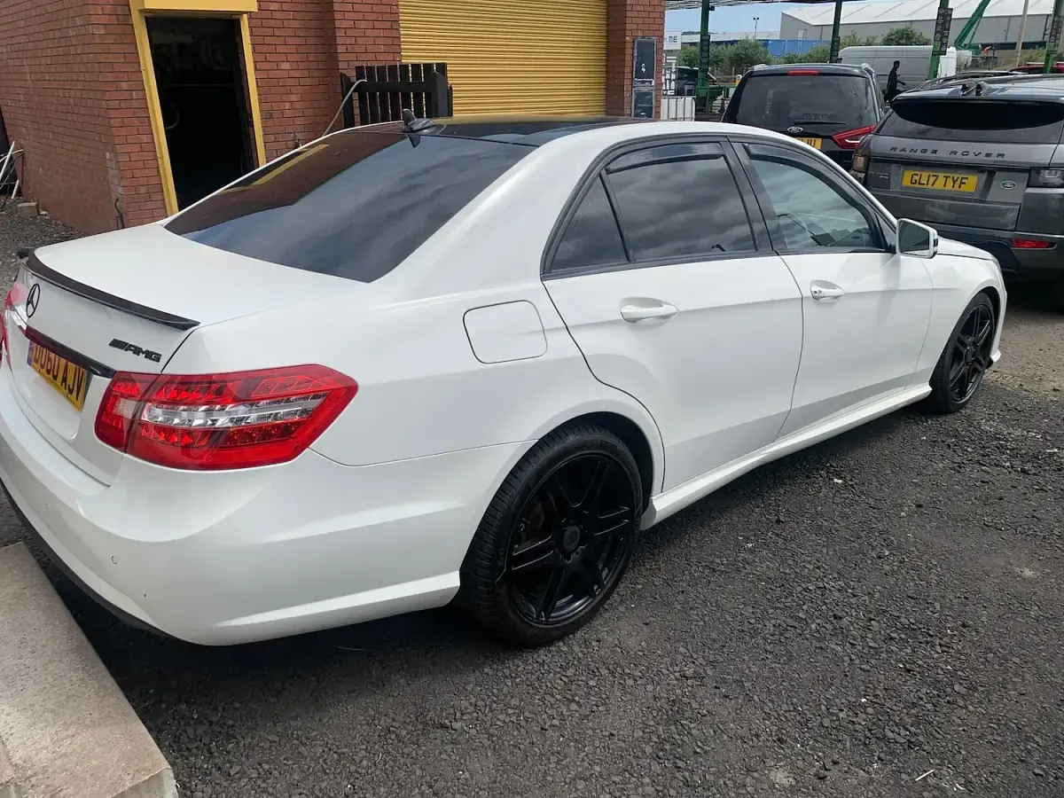 Used Mercedes E250 2010 White Sedan