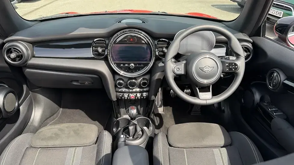 Used Mini Cooper Sport 134 HP (98 kW) 2022 Red Hatchback