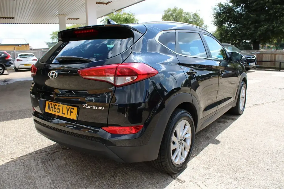 Used Hyundai Tucson Premium 116 HP (85 kW) 2016 Black SUV