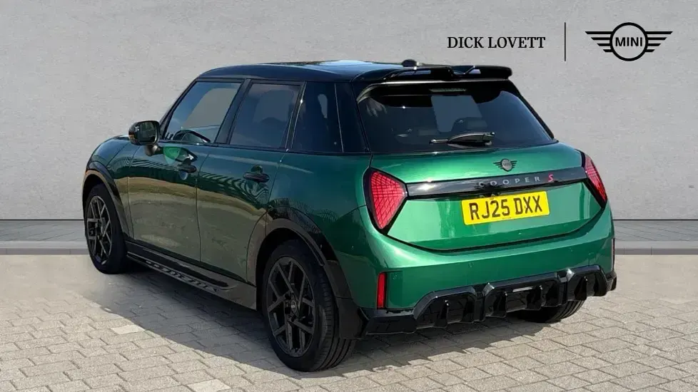 Used Mini Cooper S Hatch 201 HP (147 kW) 2025 Green Hatchback