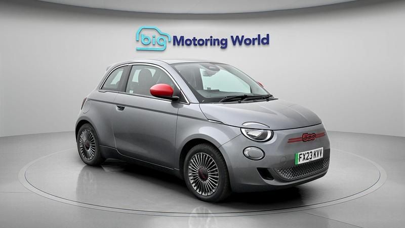 Used Fiat 500e Red 86 kW (118 HP) 2023 Grey Hatchback