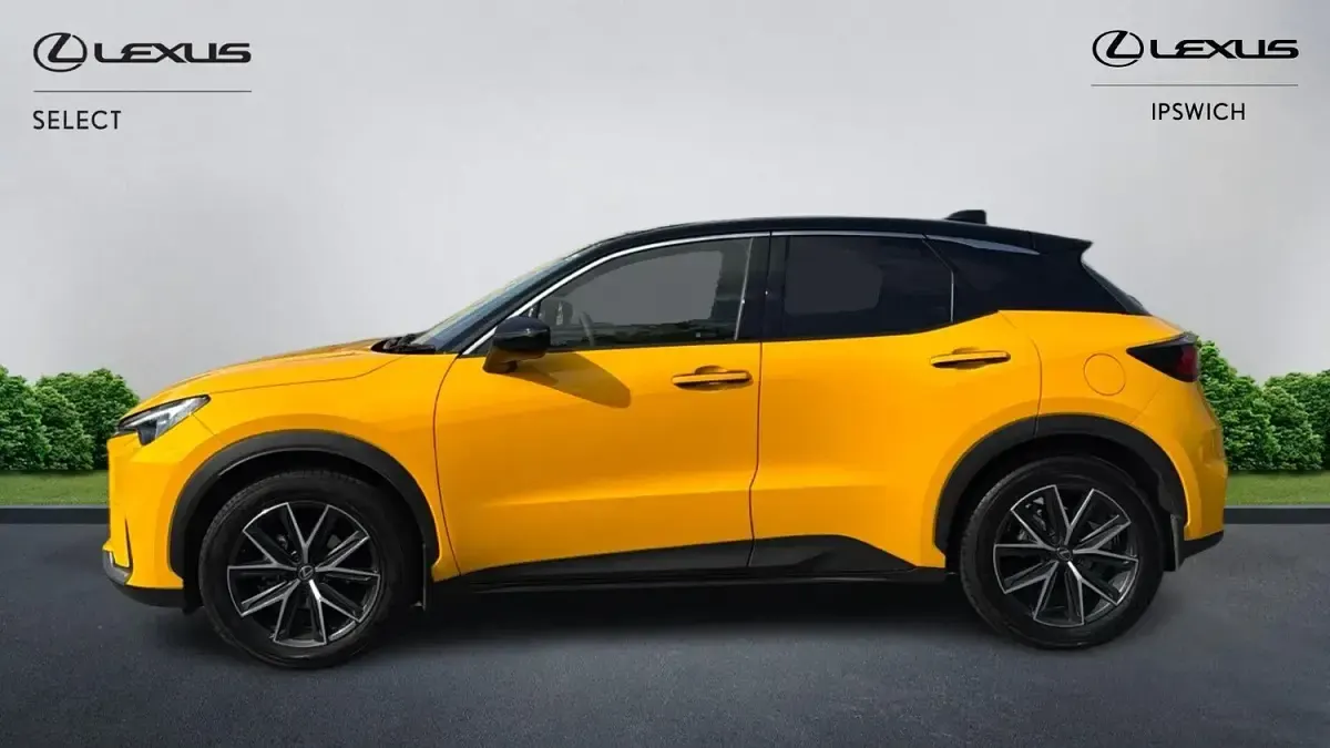 Used Lexus LBX 136 HP (100 kW) 2025 Yellow SUV