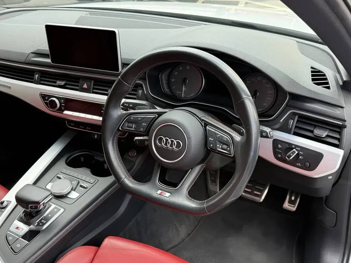 Used Audi S4 Design 354 HP (260 kW) 2018 White Estate