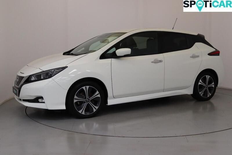 White Used 2019 Nissan Leaf N-Connecta Hatchback | £8,875 (Fair price) - Image 1/4