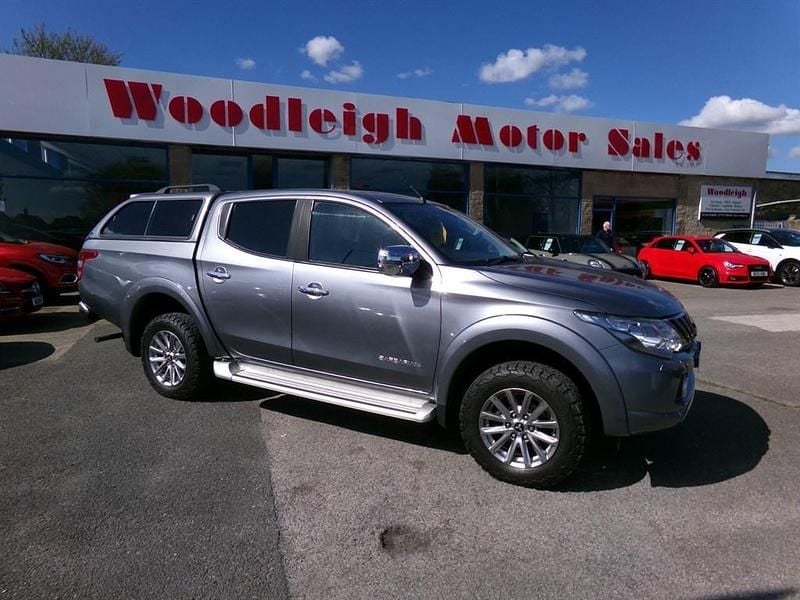 Second-hand Mitsubishi L200 2017 Gri Pickup