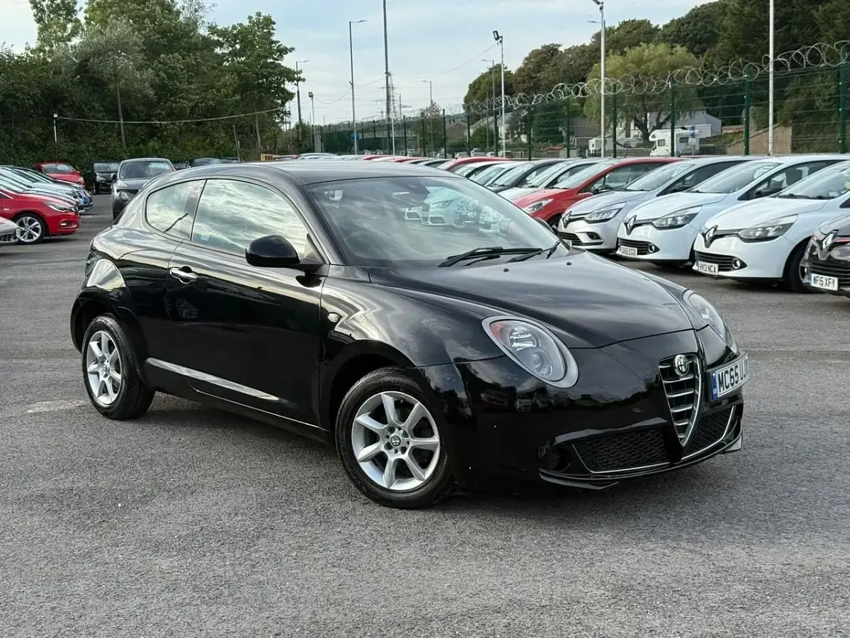 Used Alfa Romeo MiTo Progression 105 HP (77 kW) 2016 Black Hatchback