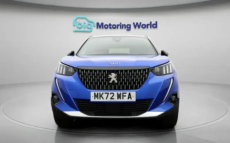 Gebraucht Peugeot 2008 GT 131 PS (96 kW) 2022 Blau SUV