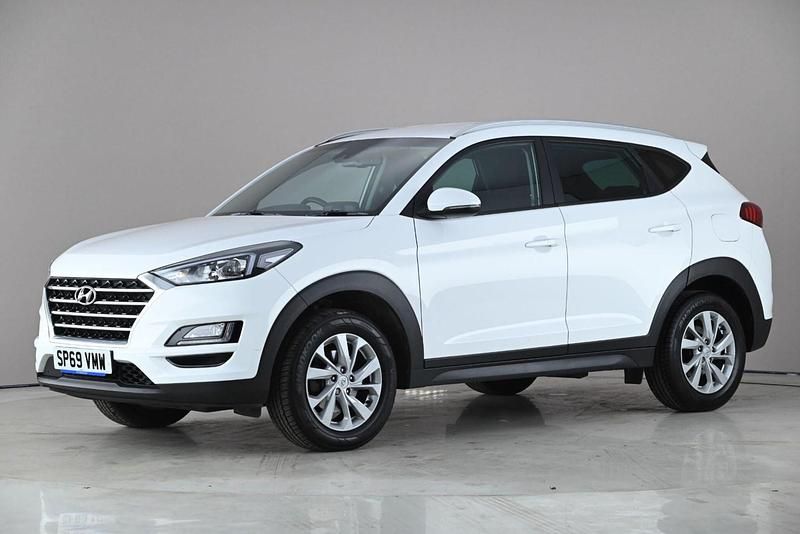Used Hyundai Tucson SE 177 HP (130 kW) 2019 White SUV