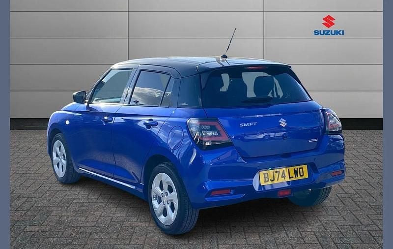 Used Suzuki Swift 82 HP (60 kW) 2024 Blue Hatchback