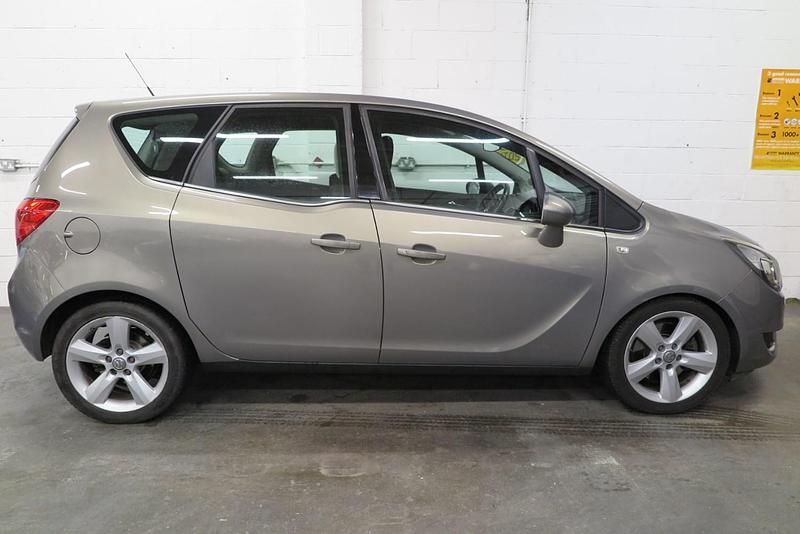Used Vauxhall Meriva 2014 Brown MPV