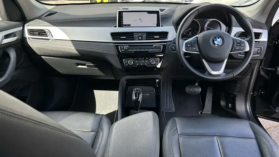 Begagnad BMW X1 xLine 134 HK (98 kW) 2022 Svart SUV