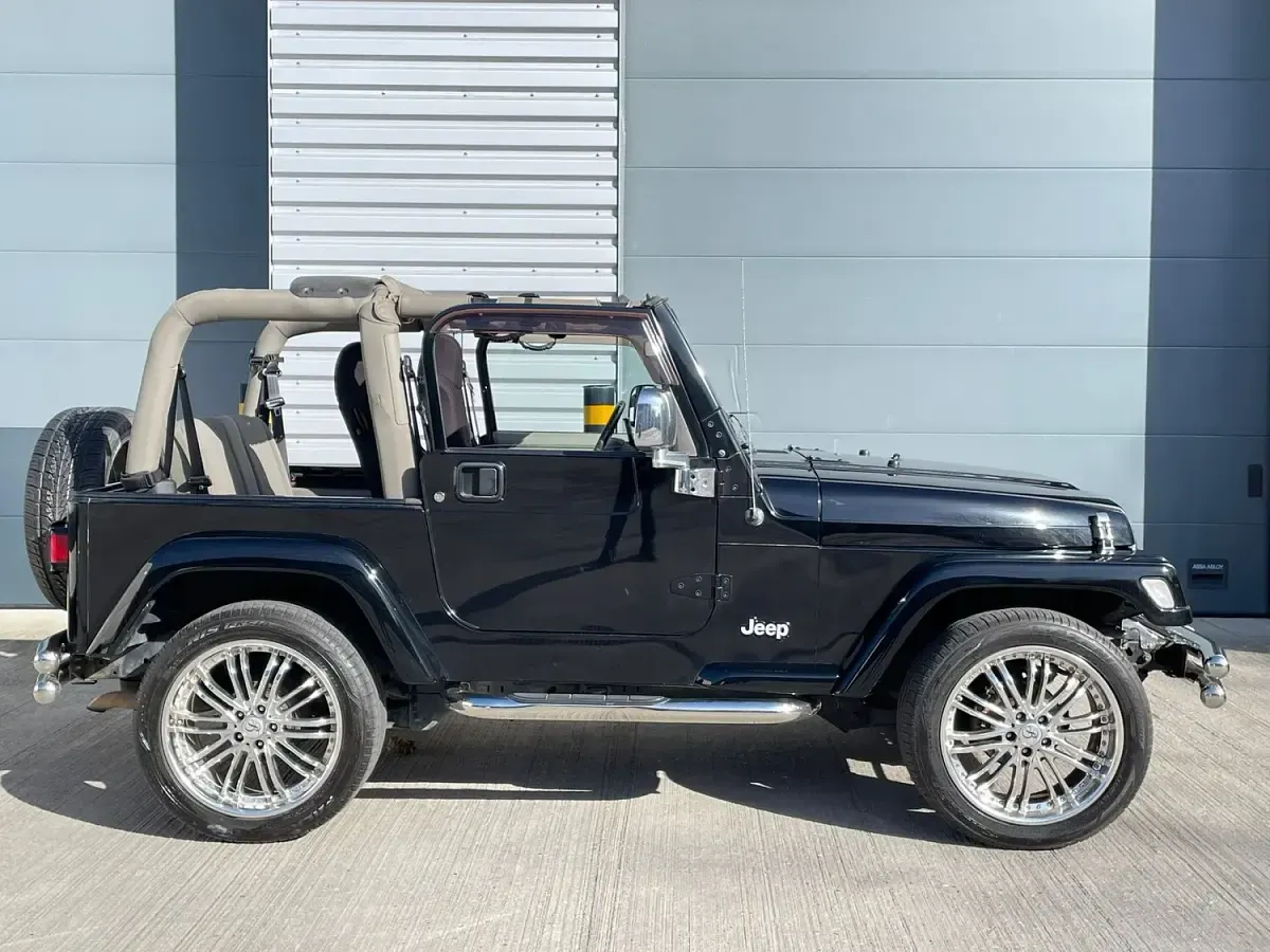 Used Jeep Wrangler Sport 2004 Black SUV