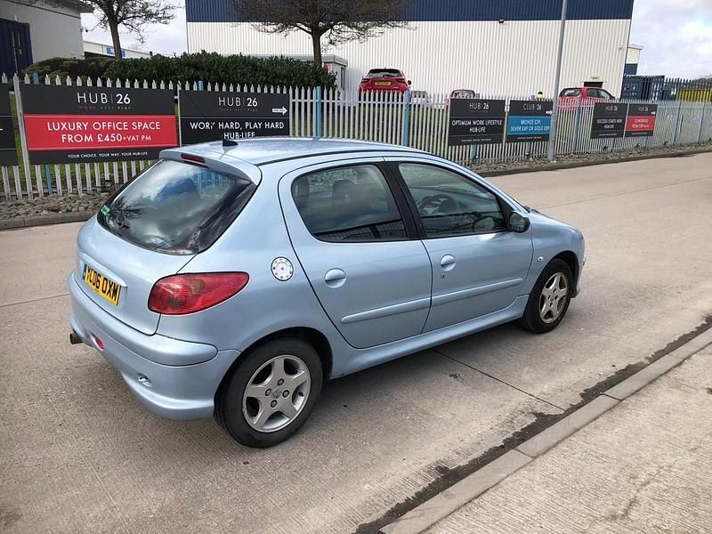 Used Peugeot 206 2006 Silver Hatchback
