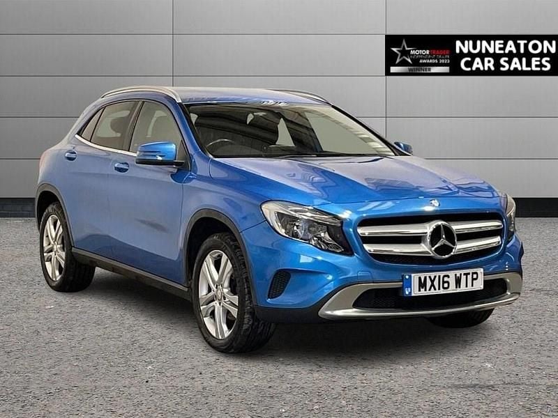 Blue Used 2016 Mercedes GLA220 SUV | £11,300 (Fair price) - Image 1/4