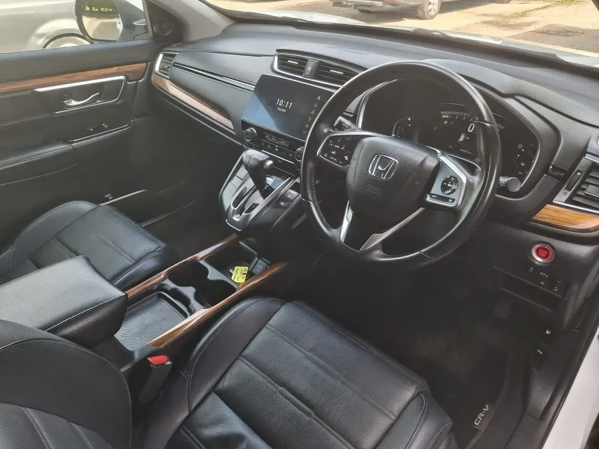 Used Honda CR-V SR 193 HP (141 kW) 2019 White SUV
