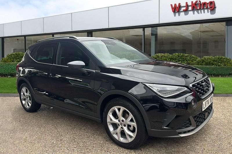Black Used 2024 Seat Arona FR SUV | £17,535 (A bit pricey) - Image 1/3