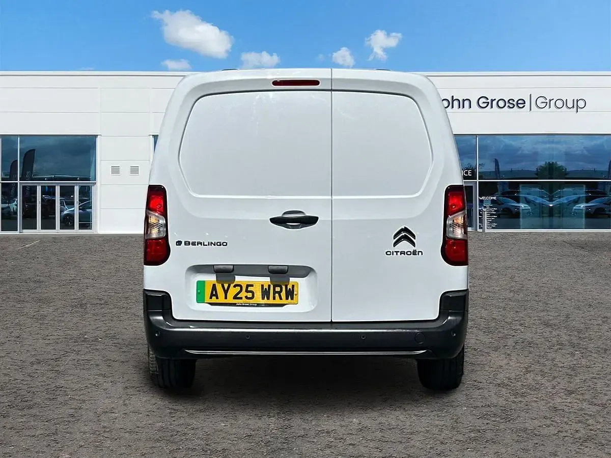 Used Citroën e-Berlingo 100 kW (136 HP) 2025 White MPV