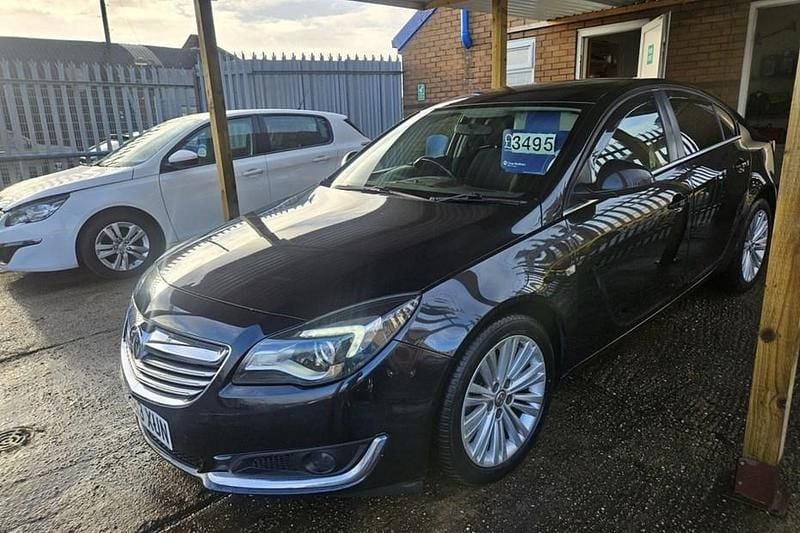 Black Used 2013 Vauxhall Insignia Design Edition Hatchback | £2,995 - Image 1/1