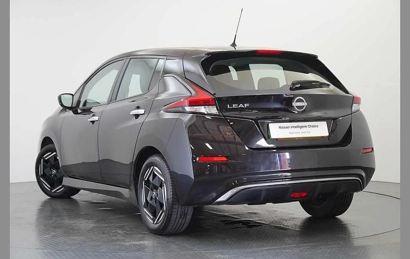 Used Nissan Leaf Acenta 108 kW (147 HP) 2022 Black Hatchback
