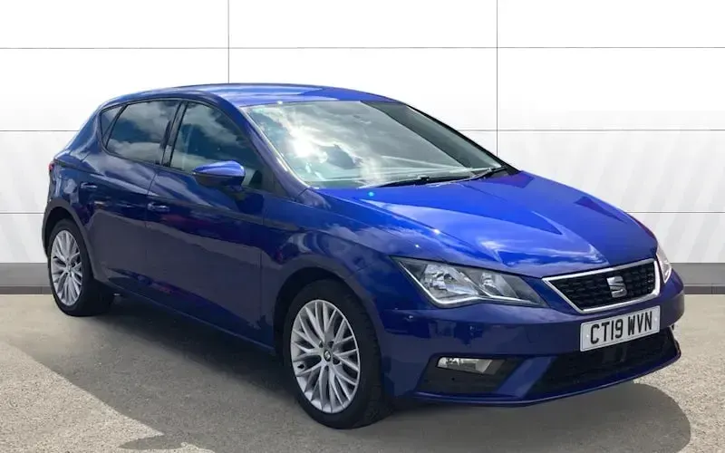 Used Seat Leon SE Dynamic 131 HP (96 kW) 2019 Hatchback