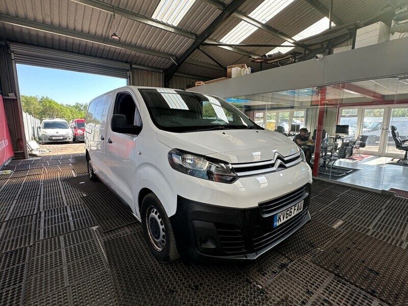 White Used 2016 Citroën Dispatch MPV | £4,295 (Super price) - Image 1/4