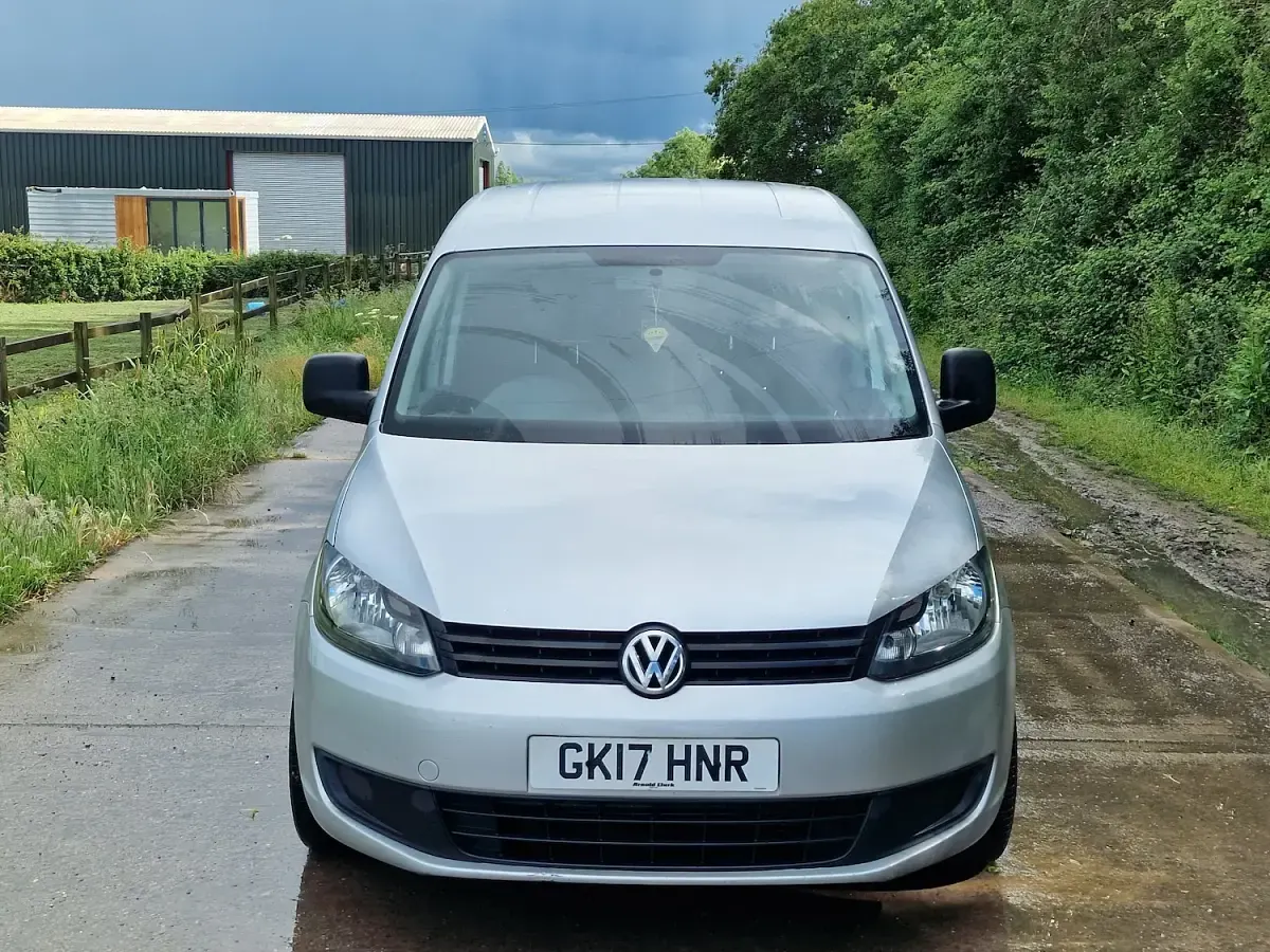 Used VW Caddy Startline 102 HP (75 kW) 2017 Silver MPV