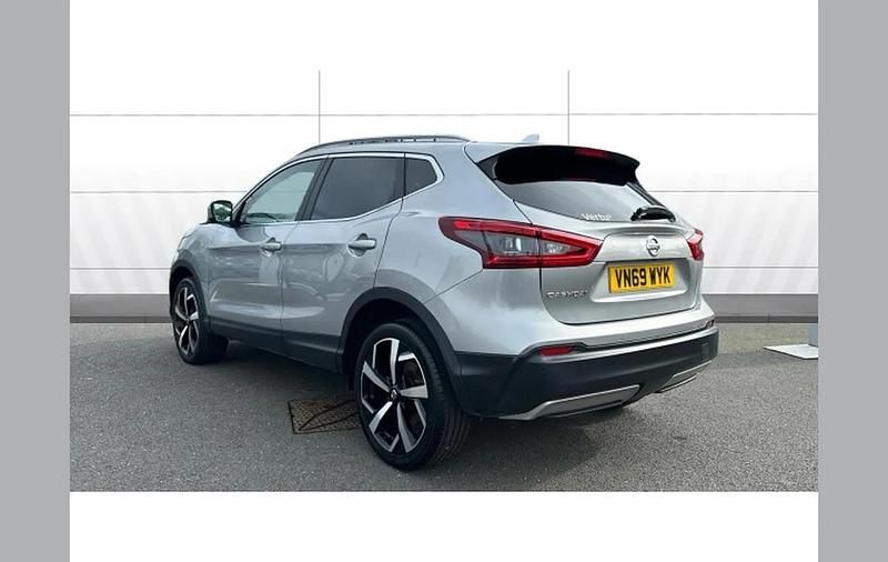 Used Nissan Qashqai Tekna 140 HP (102 kW) 2019 Silver SUV
