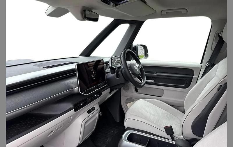 Used VW ID. Buzz Pro 210 kW (286 HP) 2025 Silver MPV