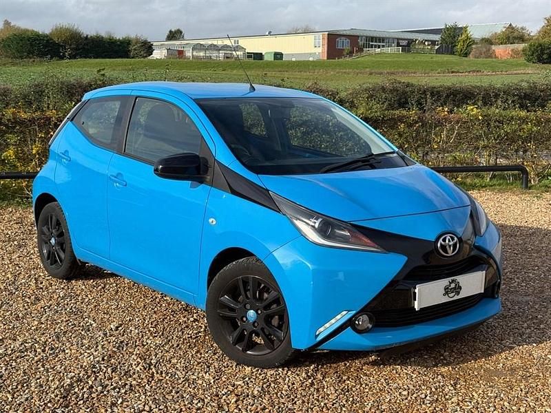 Blue Used 2015 Toyota Aygo X-cite Hatchback | £9,788 (A bit pricey) - Image 1/4
