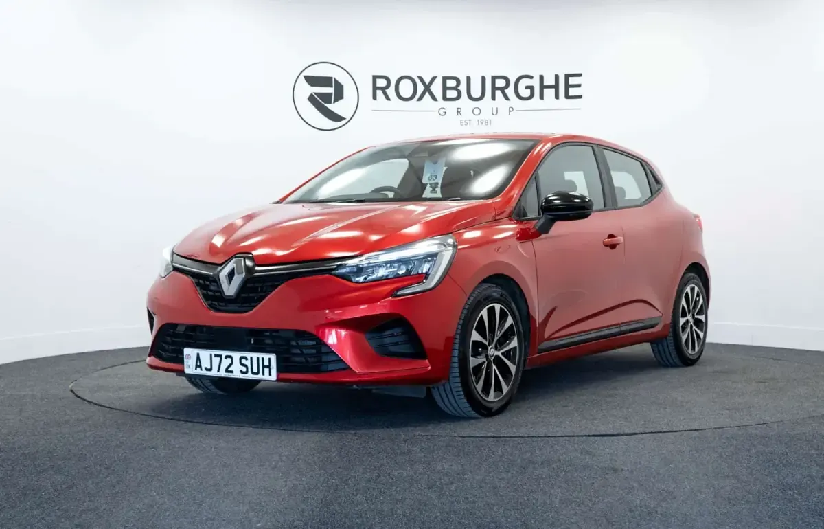 Używany Renault Clio V Evolution 145 KM (106 kW) 2023 Czerwony Hatchback