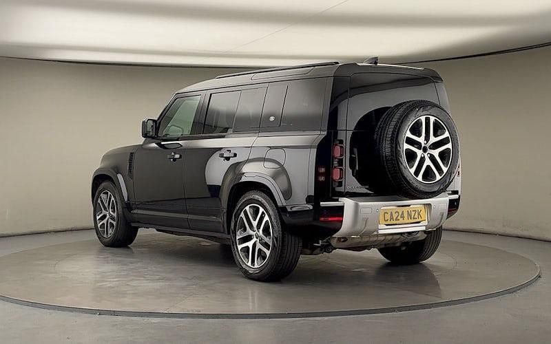 Used Land Rover Defender 404 HP (297 kW) 2023 Santorini black SUV
