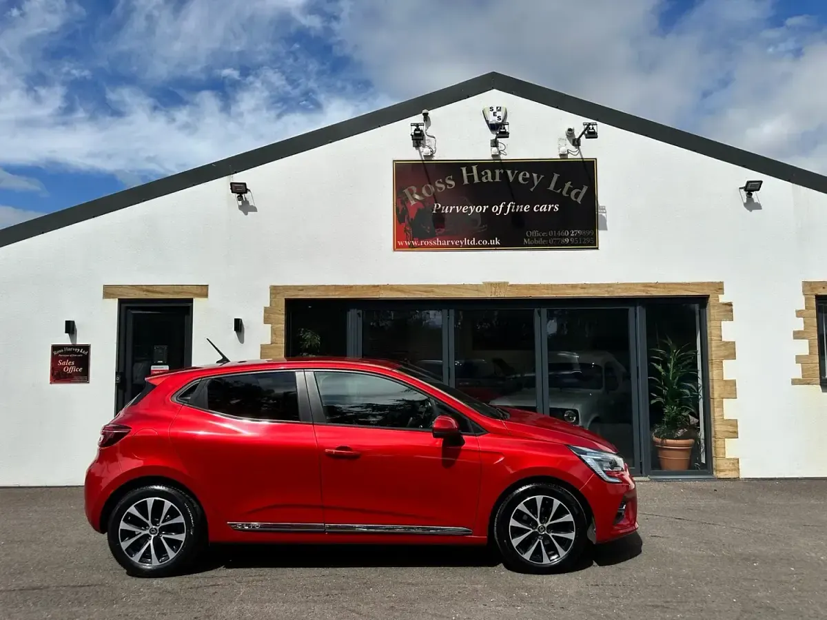 Used Renault Clio Iconic 2020 Red Hatchback