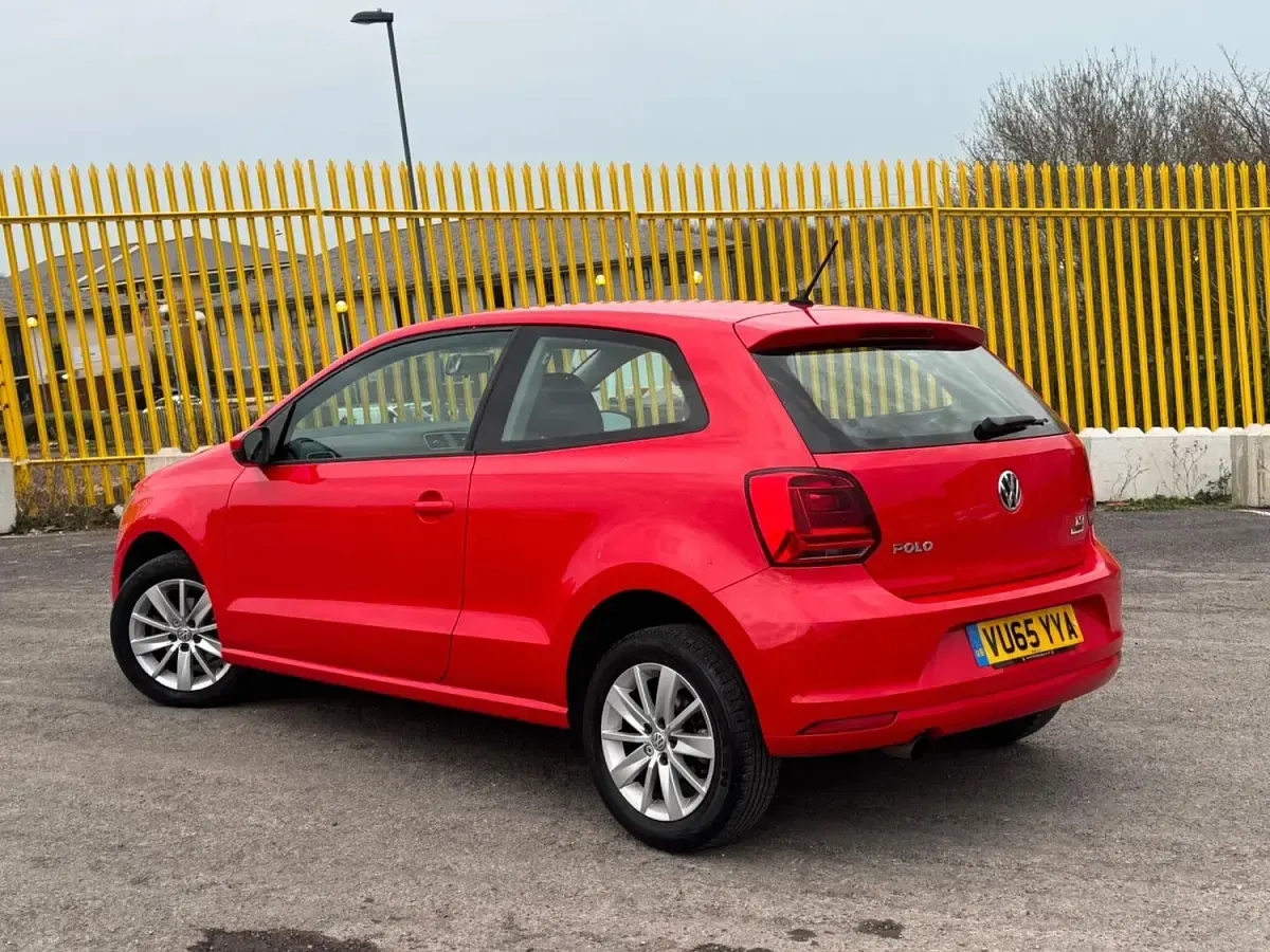 Used VW Polo SE 2015 Red Hatchback