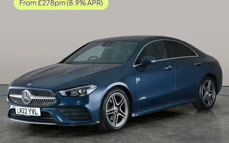 Usado Mercedes CLA180 AMG Line Premium 136 HP (100 kW) 2022 Sedan