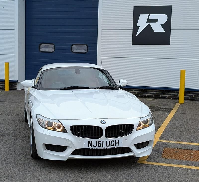 Used BMW Z4 M Sport 2011 White Cabriolet