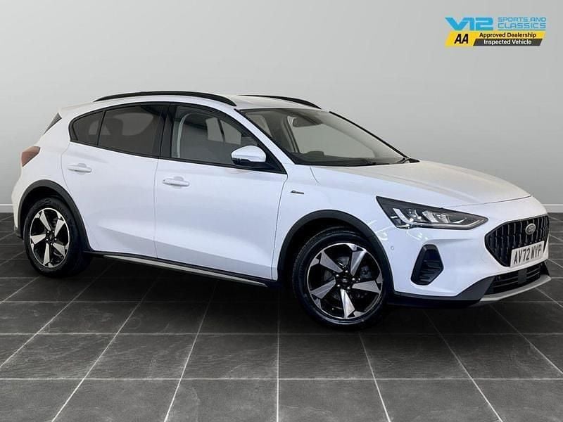 White Used 2023 Ford Focus Active Hatchback | £13,795 (Good price) - Image 1/2