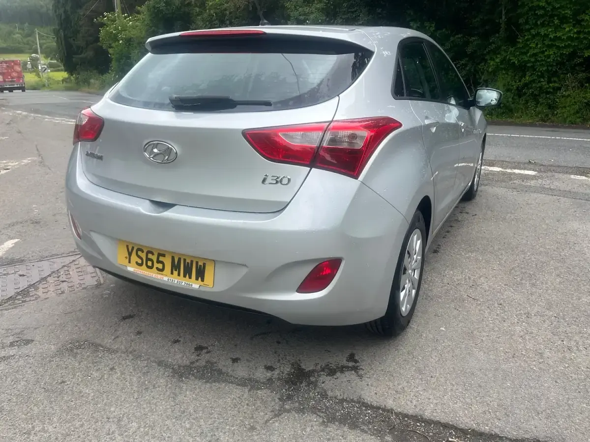 Used Hyundai i30 108 HP (79 kW) 2015 Silver Hatchback