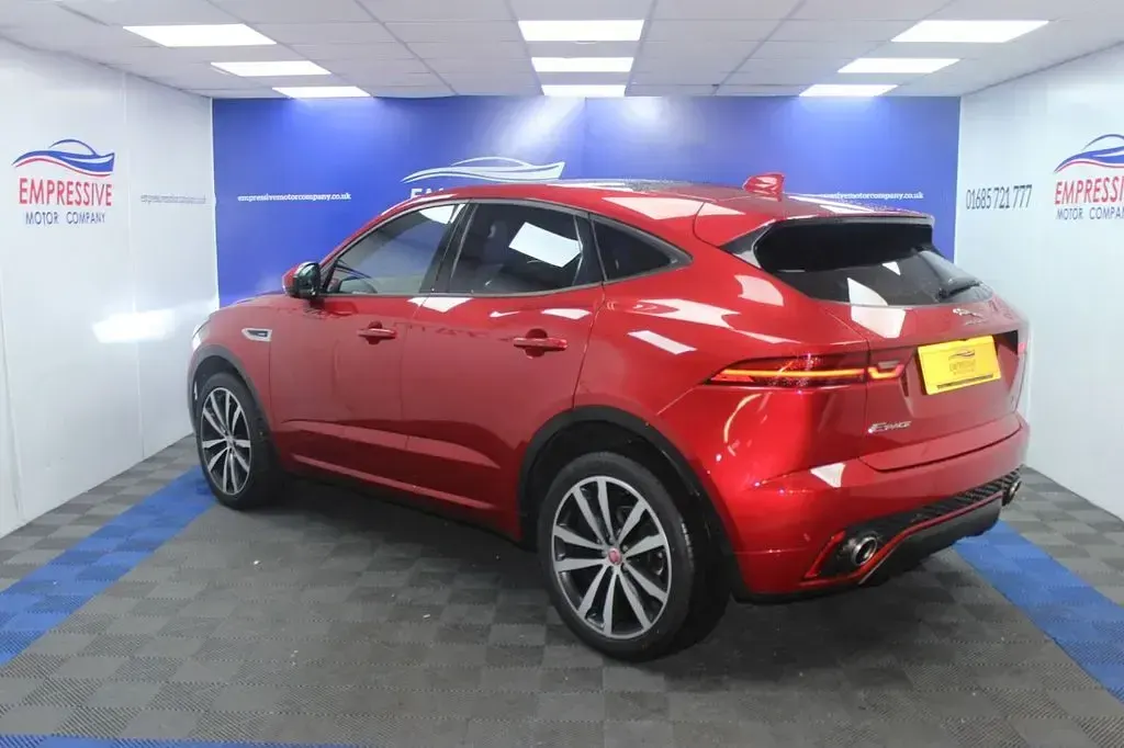 Used Jaguar E-Pace R-Dynamic 180 HP (132 kW) 2019 Red SUV