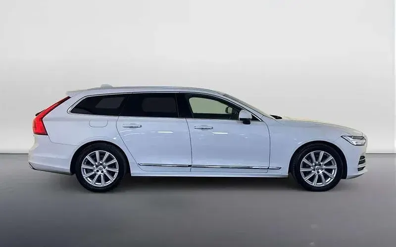 Used Volvo V90 Inscription 190 HP (139 kW) 2019 White Estate