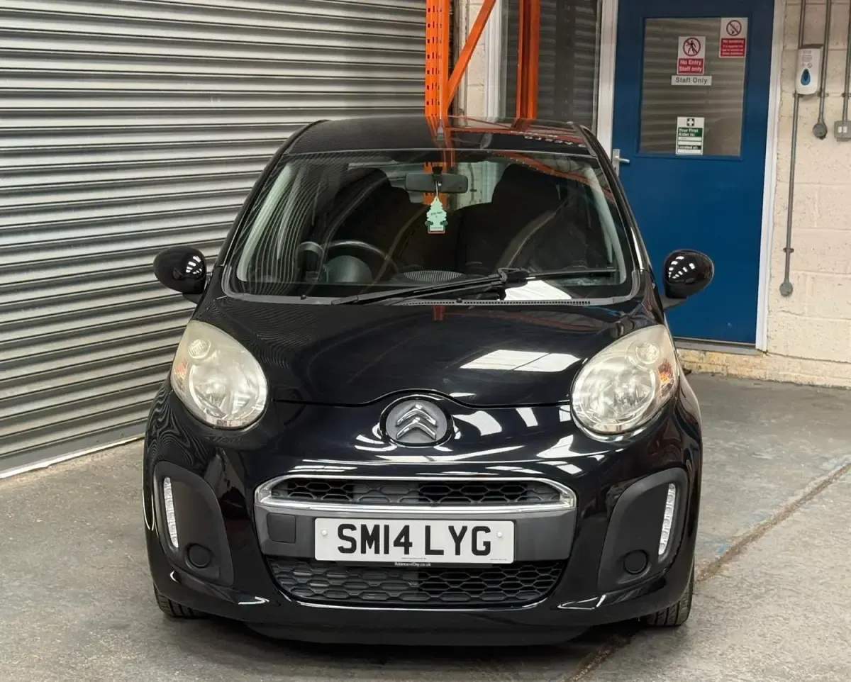 Usado Citroën C1 68 HP (50 kW) 2014 Preto Citadino