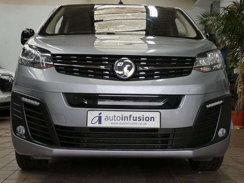 Used Vauxhall Vivaro Ultimate 100 kW (136 HP) 2023 Grey MPV