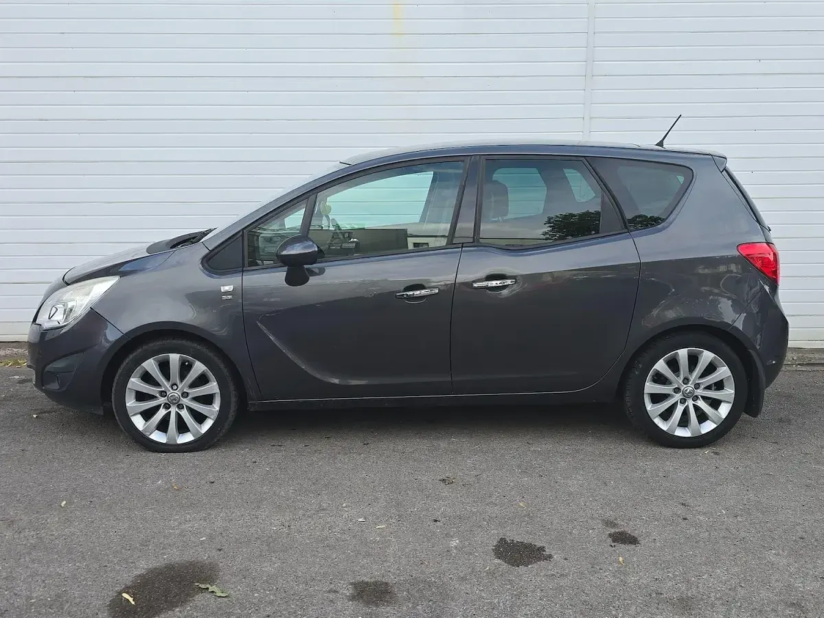 Used Vauxhall Meriva 2012 Grey MPV