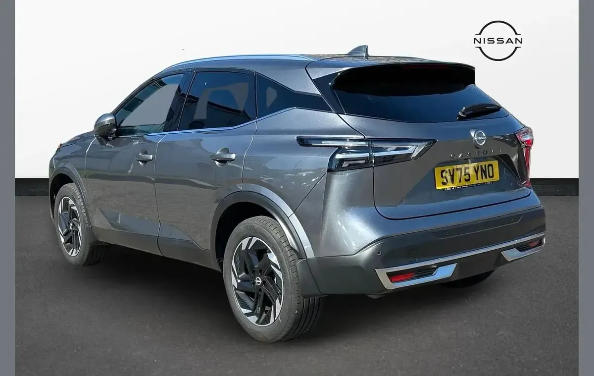 Used Nissan Qashqai N-Connecta 138 HP (101 kW) 2025 Grey SUV
