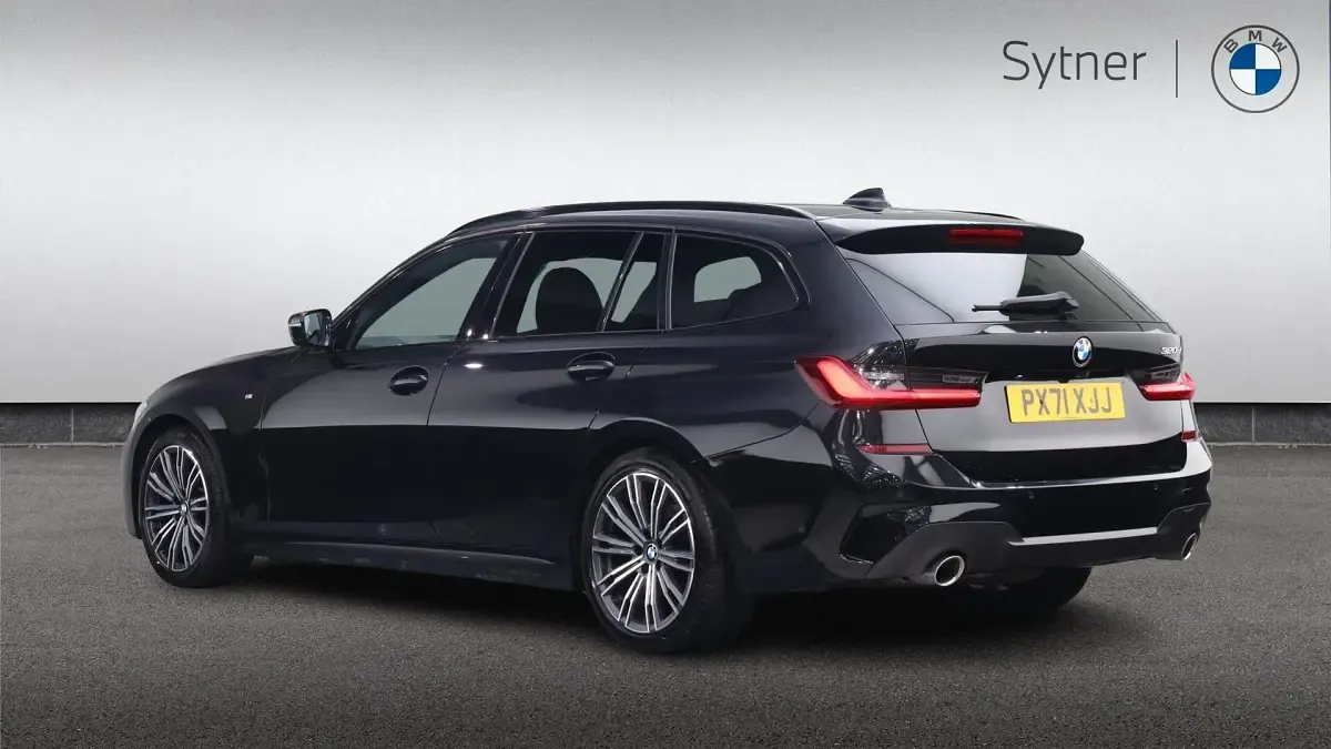 Usado BMW 320 M Sport 187 HP (137 kW) 2021 Preto Carrinha