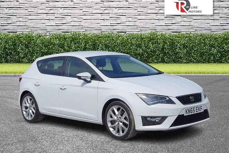 White Used 2015 Seat Leon FR Hatchback | £10,295 (Fair price) - Image 1/1