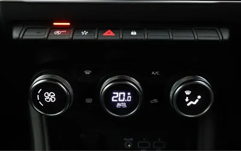 Used Renault Captur Rive Gauche 91 HP (66 kW) 2023 Black SUV