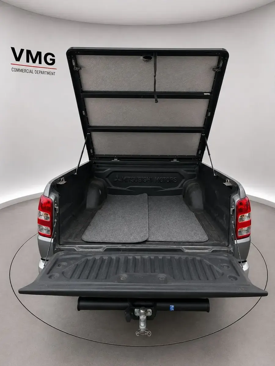 Used Mitsubishi L200 Warrior 2018 Grey Pickup